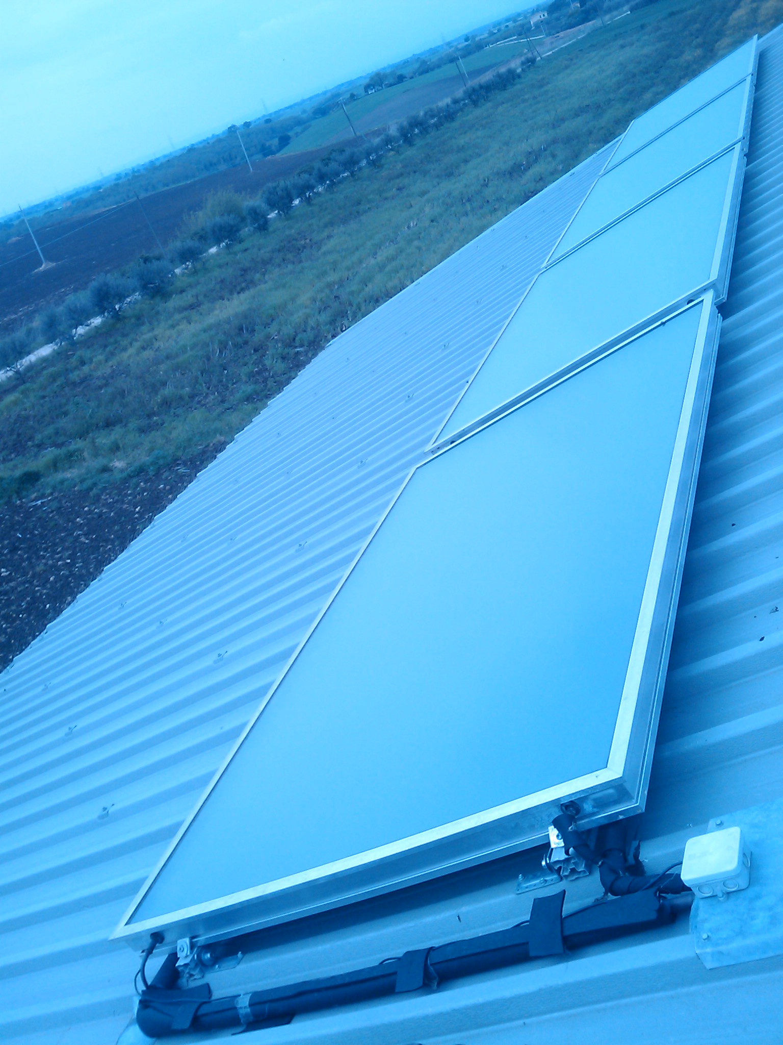 3V SERVICE I NOSTRI LAVORI Solare termico con integrazione riscaldamento e produzione sanitaria